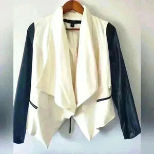 Kensie  white and black jacket size small